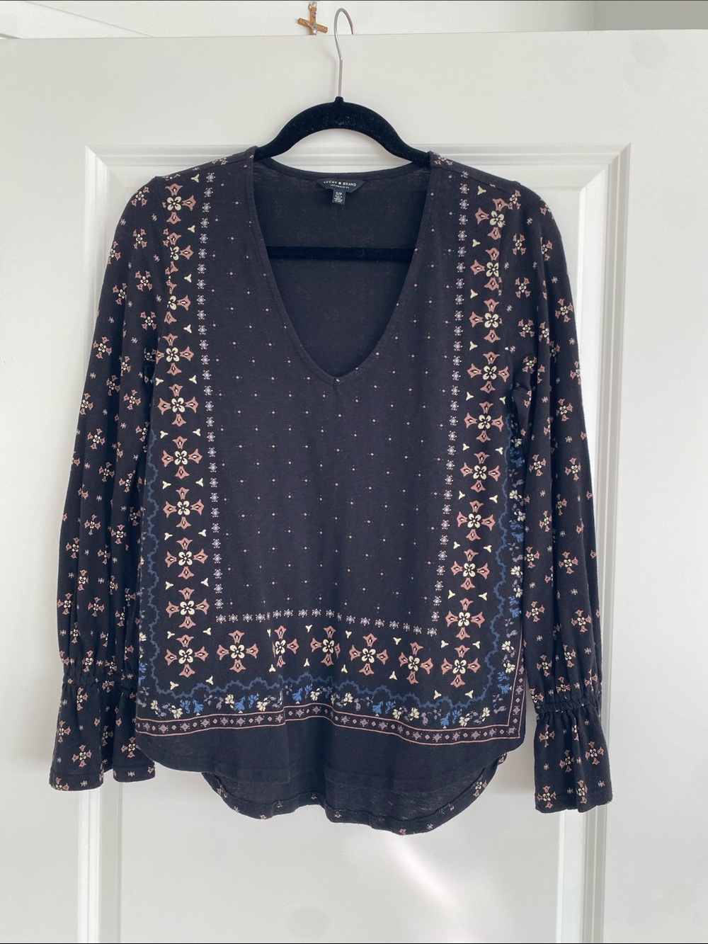 Lucky Brand Black V-Neck Long-Sleeve Blouse with Cream and Blue Print